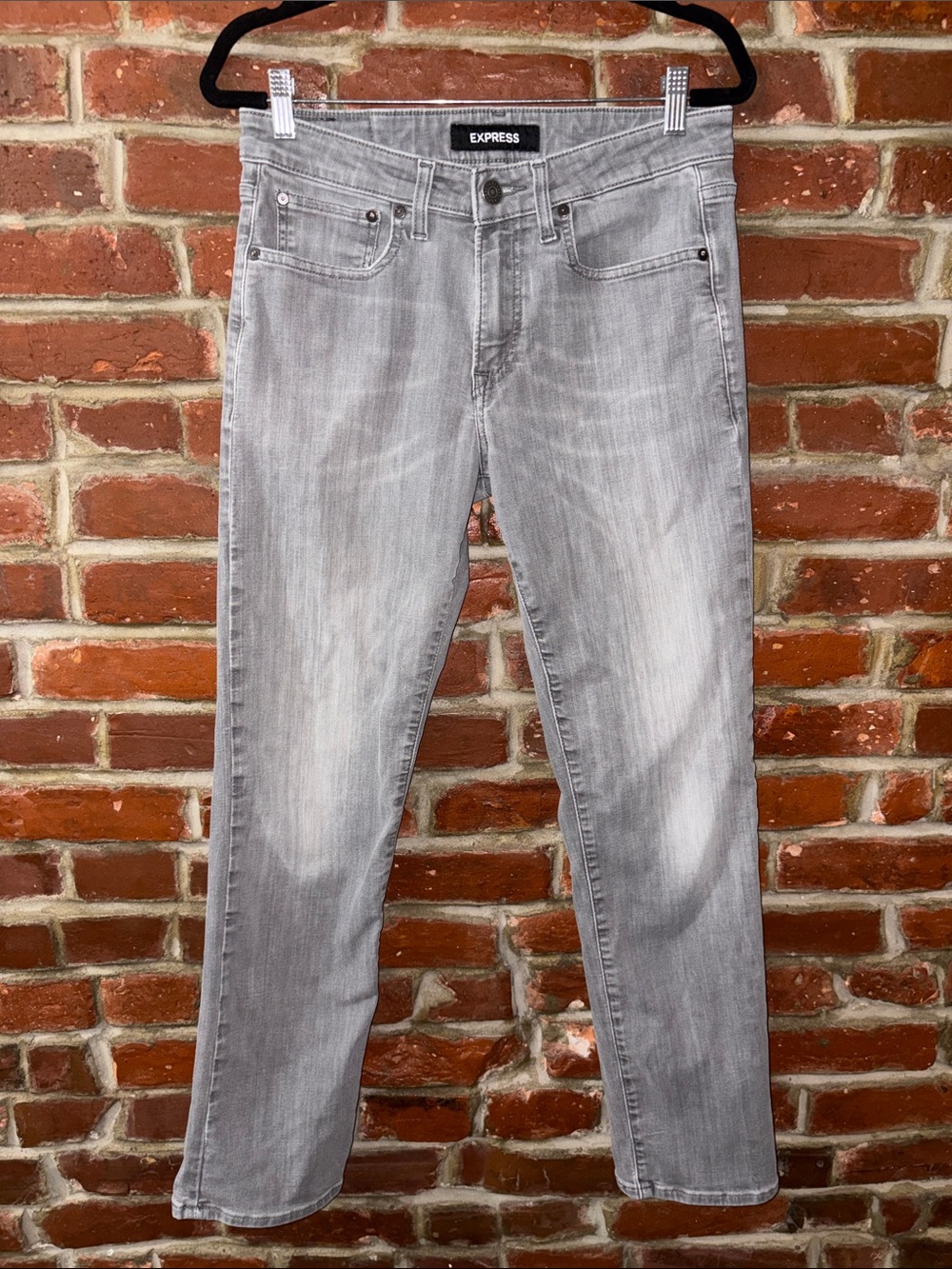 Express Men’s Light Gray Slim Straight Jeans
